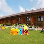 Rajska Mierzeja , Sauna , Jakuzzi ,basen Z Podgrzewana Woda , Klimatyzacja-ogrzewanie , Plac Zabaw , Rowery , Taras Rum i privatbostad *