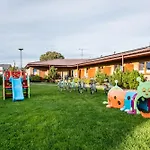 Rum i privatbostad Rajska Mierzeja , Sauna , Jakuzzi ,basen Z Podgrzewana Woda , Klimatyzacja-ogrzewanie , Plac Zabaw , Rowery , Taras *