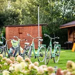 Rajska Mierzeja , Sauna , Jakuzzi ,basen Z Podgrzewana Woda , Klimatyzacja-ogrzewanie , Plac Zabaw , Rowery , Taras Sarbinowo