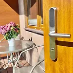Rum i privatbostad Rajska Mierzeja , Sauna , Jakuzzi ,basen Z Podgrzewana Woda , Klimatyzacja-ogrzewanie , Plac Zabaw , Rowery , Taras