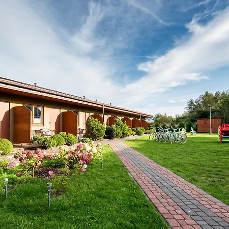 Rajska Mierzeja , Sauna , Jakuzzi ,basen Z Podgrzewana Woda , Klimatyzacja-ogrzewanie , Plac Zabaw , Rowery , Taras Сарбиново