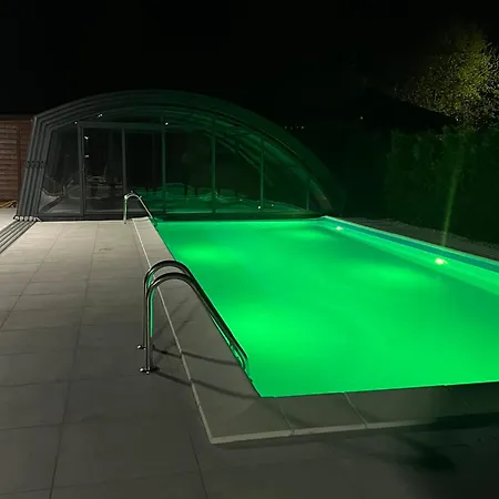 Rajska Mierzeja , Sauna , Jakuzzi ,basen Z Podgrzewana Woda , Klimatyzacja-ogrzewanie , Plac Zabaw , Rowery , Taras *