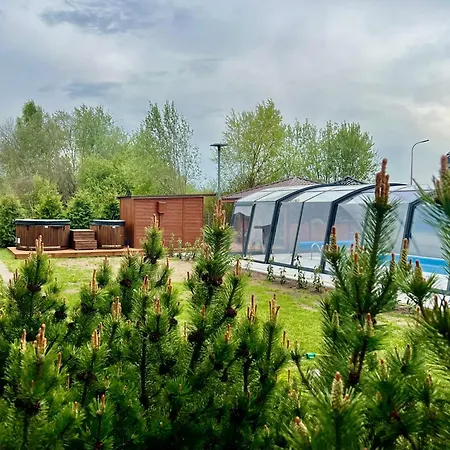 Pansiyon Rajska Mierzeja , Sauna , Jakuzzi ,basen Z Podgrzewana Woda , Klimatyzacja-ogrzewanie , Plac Zabaw , Rowery , Taras *