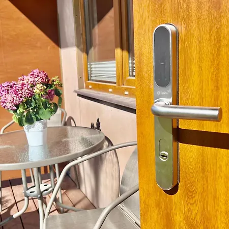 Homestay Rajska Mierzeja , Basen Z Podgrzewana Woda , Klimatyzacja , Plac Zabaw , Rowery , Taras