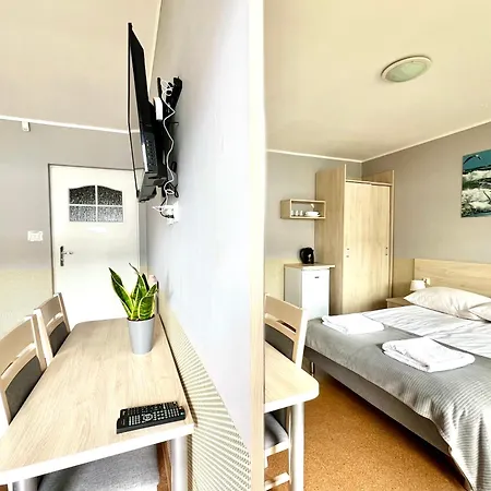 Pansiyon Rajska Mierzeja , Sauna , Jakuzzi ,basen Z Podgrzewana Woda , Klimatyzacja-ogrzewanie , Plac Zabaw , Rowery , Taras Sarbinowo