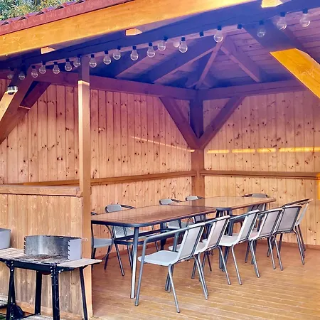 Homestay Rajska Mierzeja , Basen Z Podgrzewana Woda , Klimatyzacja , Plac Zabaw , Rowery , Taras