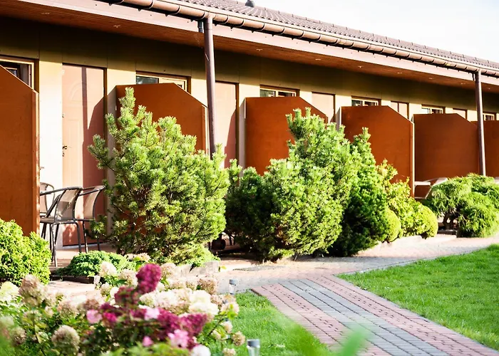 ホームステイ Rajska Mierzeja , Sauna , Jakuzzi ,basen Z Podgrzewana Woda , Klimatyzacja-ogrzewanie , Plac Zabaw , Rowery , Taras サルビノボ