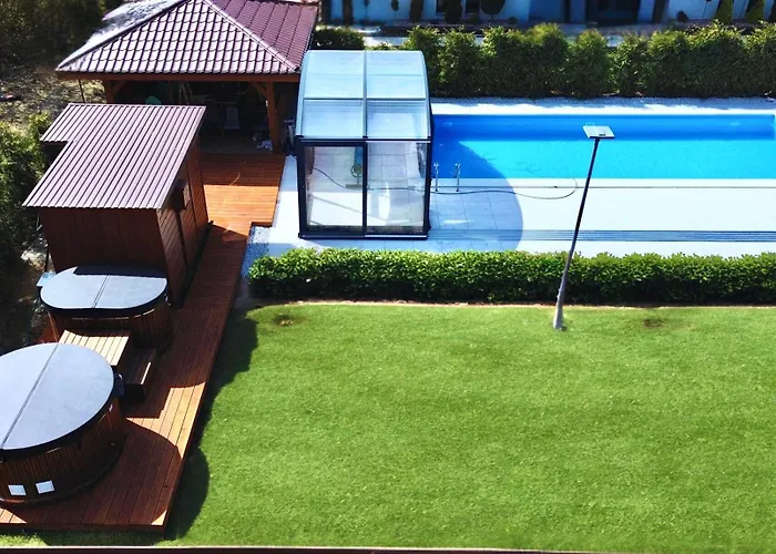 ホームステイ Rajska Mierzeja , Sauna , Jakuzzi ,basen Z Podgrzewana Woda , Klimatyzacja-ogrzewanie , Plac Zabaw , Rowery , Taras