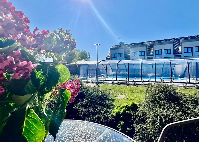 ホームステイ Rajska Mierzeja , Sauna , Jakuzzi ,basen Z Podgrzewana Woda , Klimatyzacja-ogrzewanie , Plac Zabaw , Rowery , Taras *