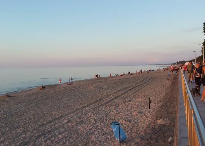 ホームステイ Rajska Mierzeja , Sauna , Jakuzzi ,basen Z Podgrzewana Woda , Klimatyzacja-ogrzewanie , Plac Zabaw , Rowery , Taras